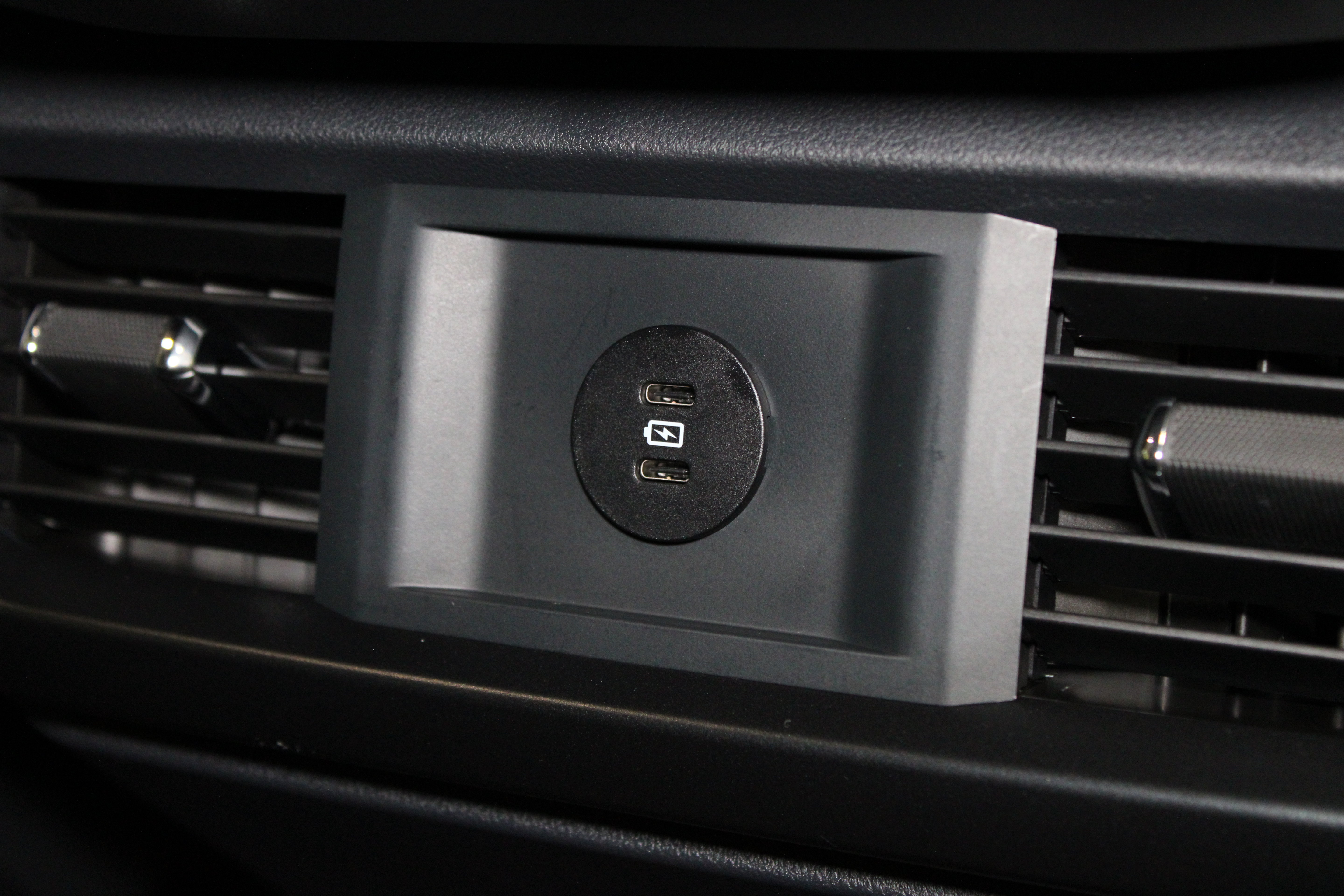 Used 2025 Ford F150 STX w/ Equipment Group 200A RWD image 18