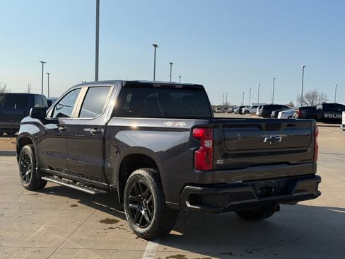 Certified 2022 Chevrolet Silverado 1500 Custom w/ LPO, Dark Essentials Package image 5