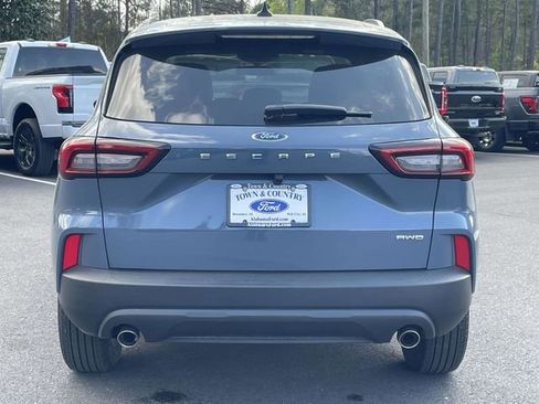 Certified 2025 Ford Escape ST-Line w/ Cold Weather Package image 24