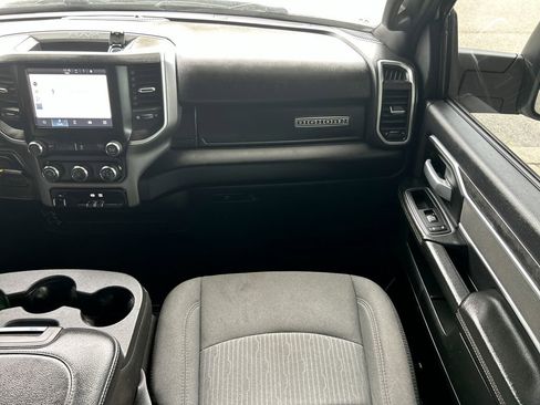 Used 2024 RAM 3500 Big Horn image 38