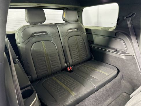 Used 2025 Rivian R1S Adventure image 33