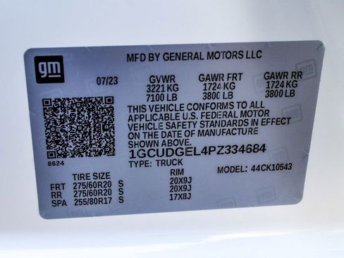 Used 2023 Chevrolet Silverado 1500 LTZ w/ Z71 Off-Road Package AWD/4WD image 14