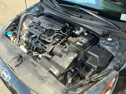 Used 2023 Hyundai Elantra SEL FWD image 20