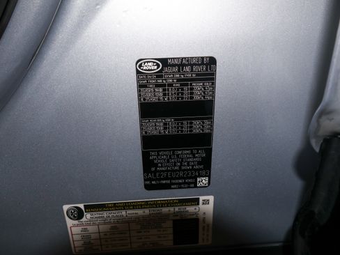 Used 2024 Land Rover Defender 130 X-Dynamic SE AWD/4WD image 60