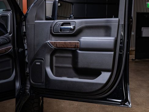 Used 2022 GMC Sierra 3500 Denali w/ Denali Ultimate Package image 36