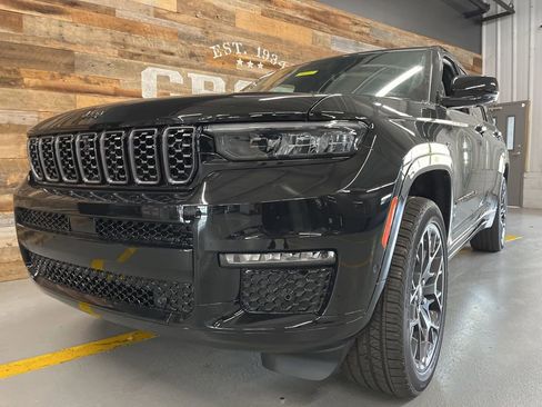 New 2025 Jeep Grand Cherokee L Summit image 18