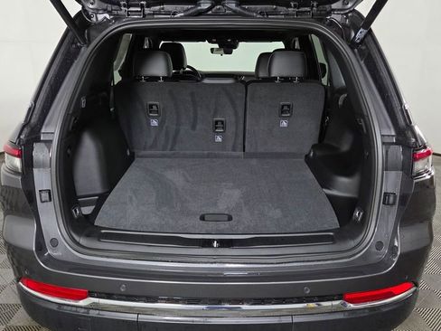 New 2025 Jeep Grand Cherokee Limited w/ Trailer Tow Package image 11