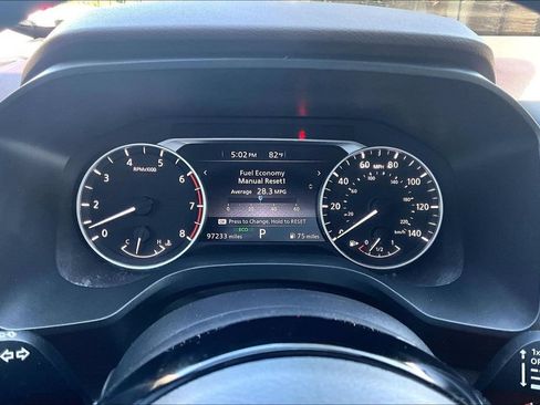 Used 2021 Nissan Rogue SV FWD image 21