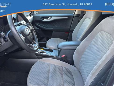 Used 2020 Ford Escape SE FWD image 16