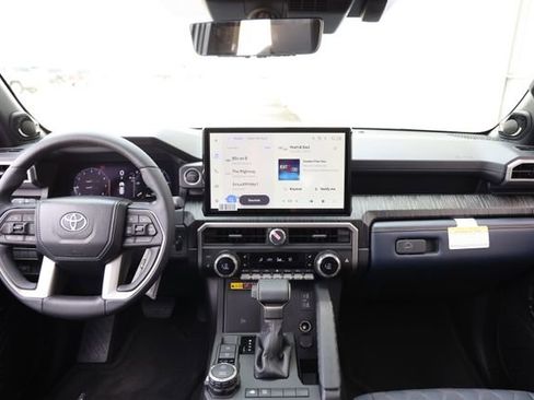 New 2026 Toyota 4Runner 4WD image 28