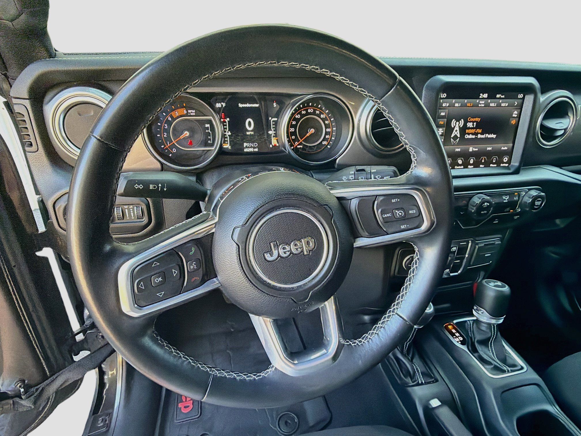 Used 2021 Jeep Wrangler Unlimited Sahara AWD/4WD image 9