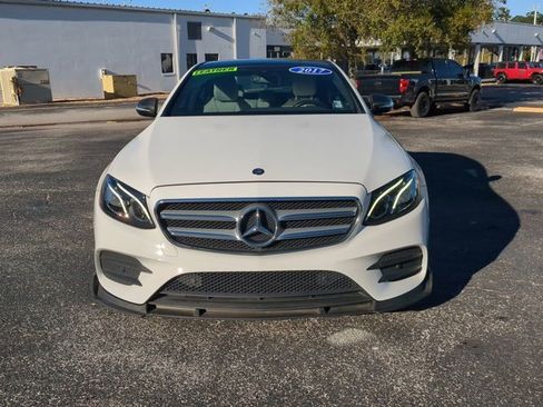 Used 2017 Mercedes-Benz E 300 4MATIC image 9