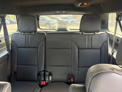 Used 2024 Chevrolet Suburban RST w/ Luxury Package AWD/4WD image 17