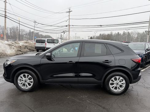 Used 2025 Ford Escape Active w/ Cold Weather Package AWD/4WD image 2