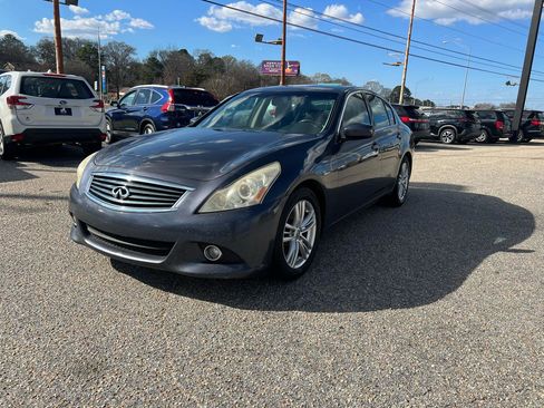 Used 2010 INFINITI G37 Journey w/ Premium Pkg image 9