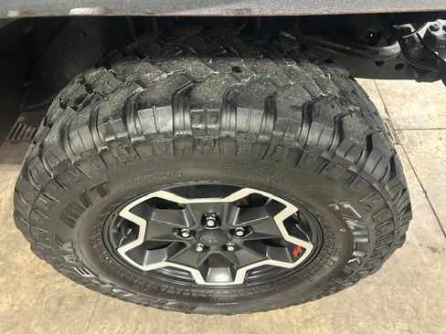 Used 2006 Jeep Wrangler Unlimited Rubicon AWD/4WD image 7