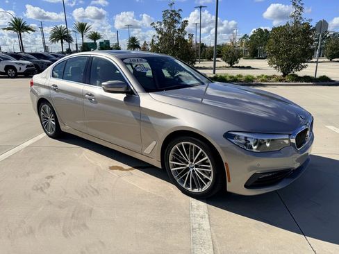 Used 2018 BMW 530i w/ Premium Package image 4