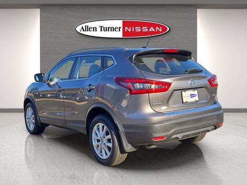 Used 2021 Nissan Rogue Sport SV image 7