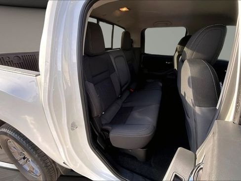 New 2026 Nissan Frontier SV w/ SV Convenience Package image 9