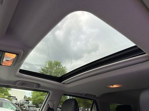 Used 2018 Toyota 4Runner SR5 Premium image 19