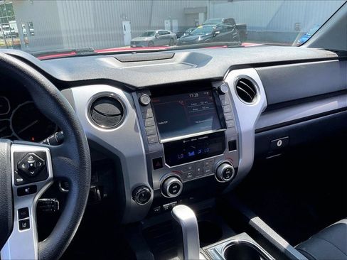Used 2020 Toyota Tundra SR5 w/ TRD Off-Road Package AWD/4WD image 18