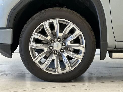 Used 2025 GMC Sierra 1500 Denali AWD/4WD image 26