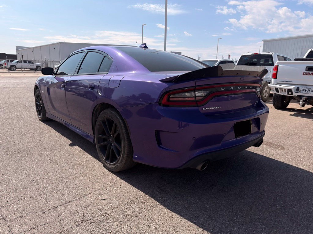 Used 2023 Dodge Charger R/T RWD image 2