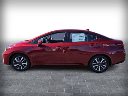 New 2025 Nissan Versa SV w/ Trunk Package