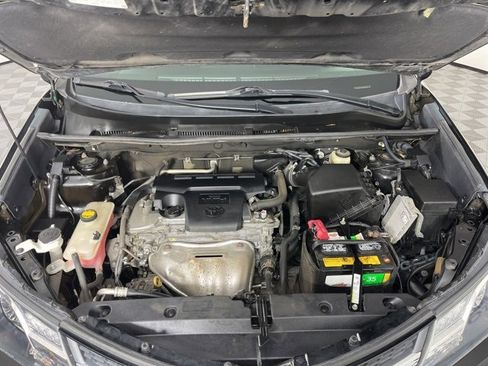 Used 2014 Toyota RAV4 Limited image 33