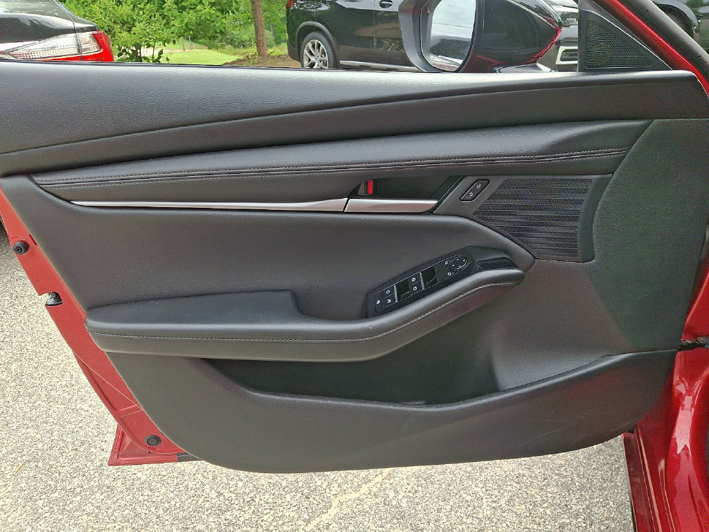 Used 2024 MAZDA MAZDA3 s FWD image 12