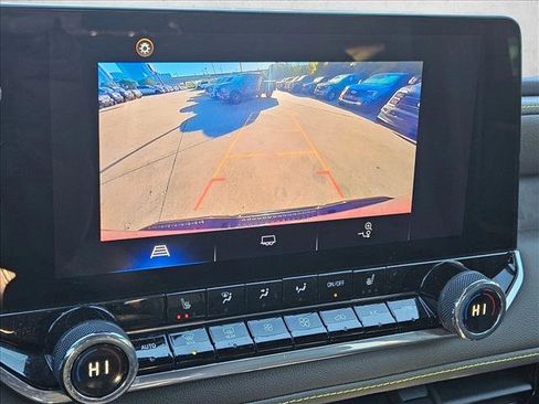 Used 2024 Chevrolet Colorado ZR2 w/ Safety Package image 14