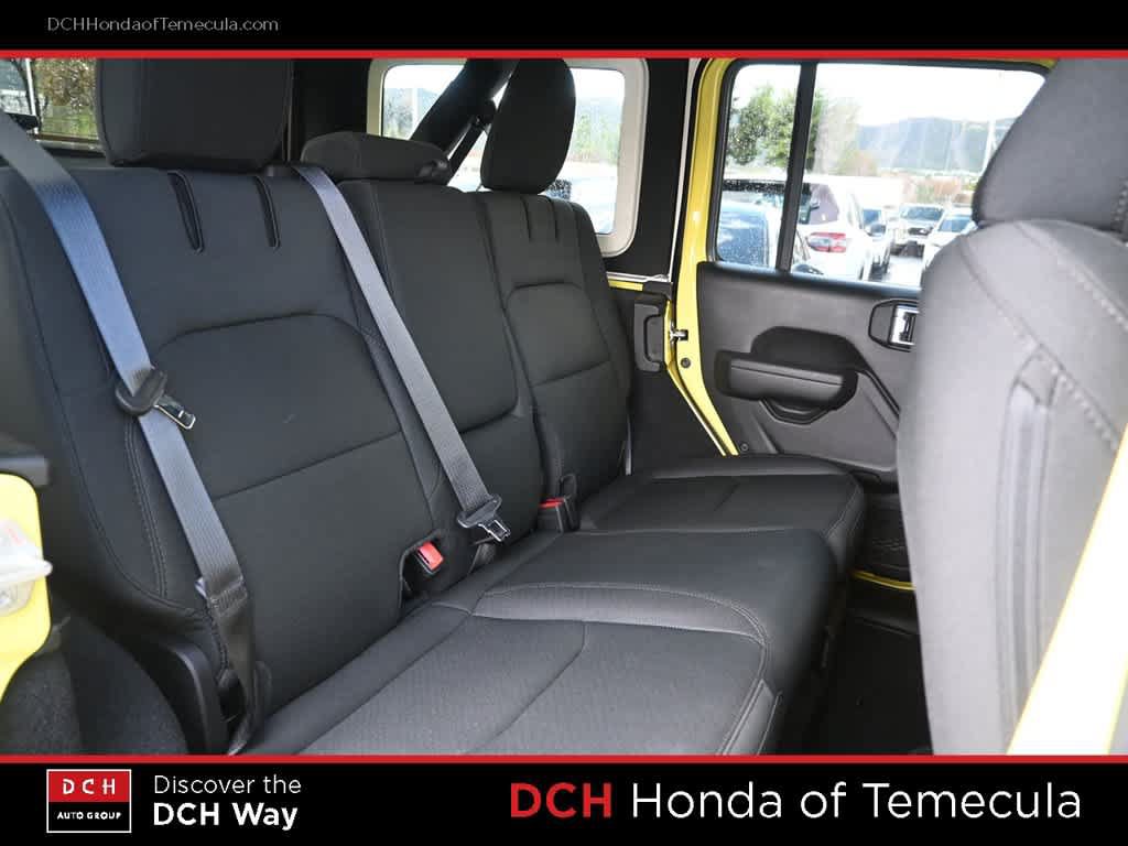 Used 2023 Jeep Wrangler Unlimited w/ Convenience Group AWD/4WD image 20