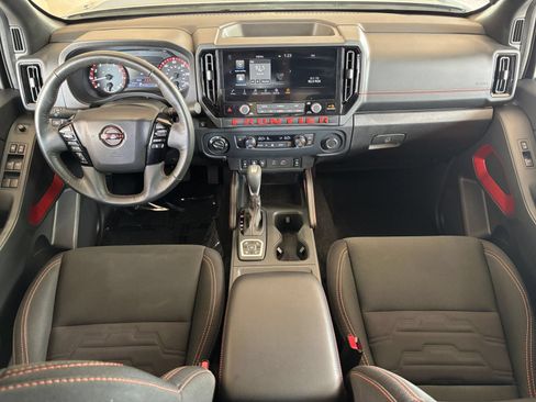 Used 2026 Nissan Frontier PRO-4X AWD/4WD image 32