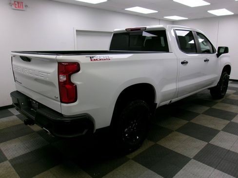 Used 2025 Chevrolet Silverado 1500 LT Trail Boss w/ Convenience Package II AWD/4WD image 13