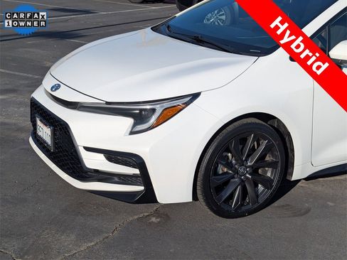 Used 2023 Toyota Corolla Hybrid Sedan image 8