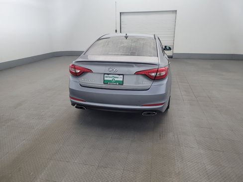 Used 2017 Hyundai Sonata Limited w/ Tech Package 03 FWD image 7