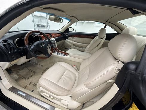Used 2008 Lexus SC 430 Convertible RWD image 10