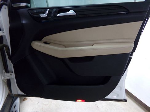 Used 2019 Mercedes-Benz GLS 450 4MATIC image 7