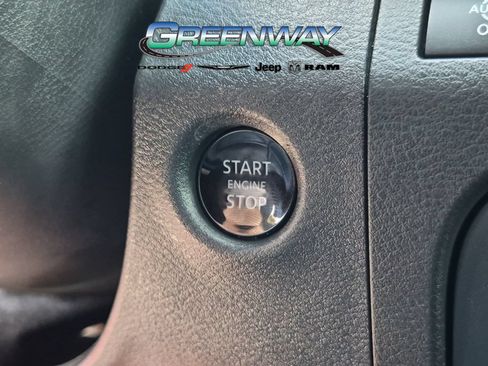 Used 2026 Nissan Frontier SV w/ SV Convenience Package RWD image 23