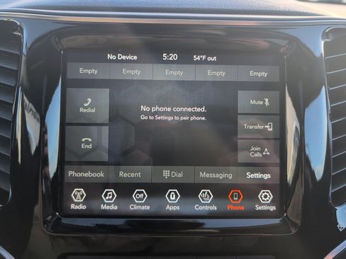 Used 2022 Jeep Cherokee Limited image 39