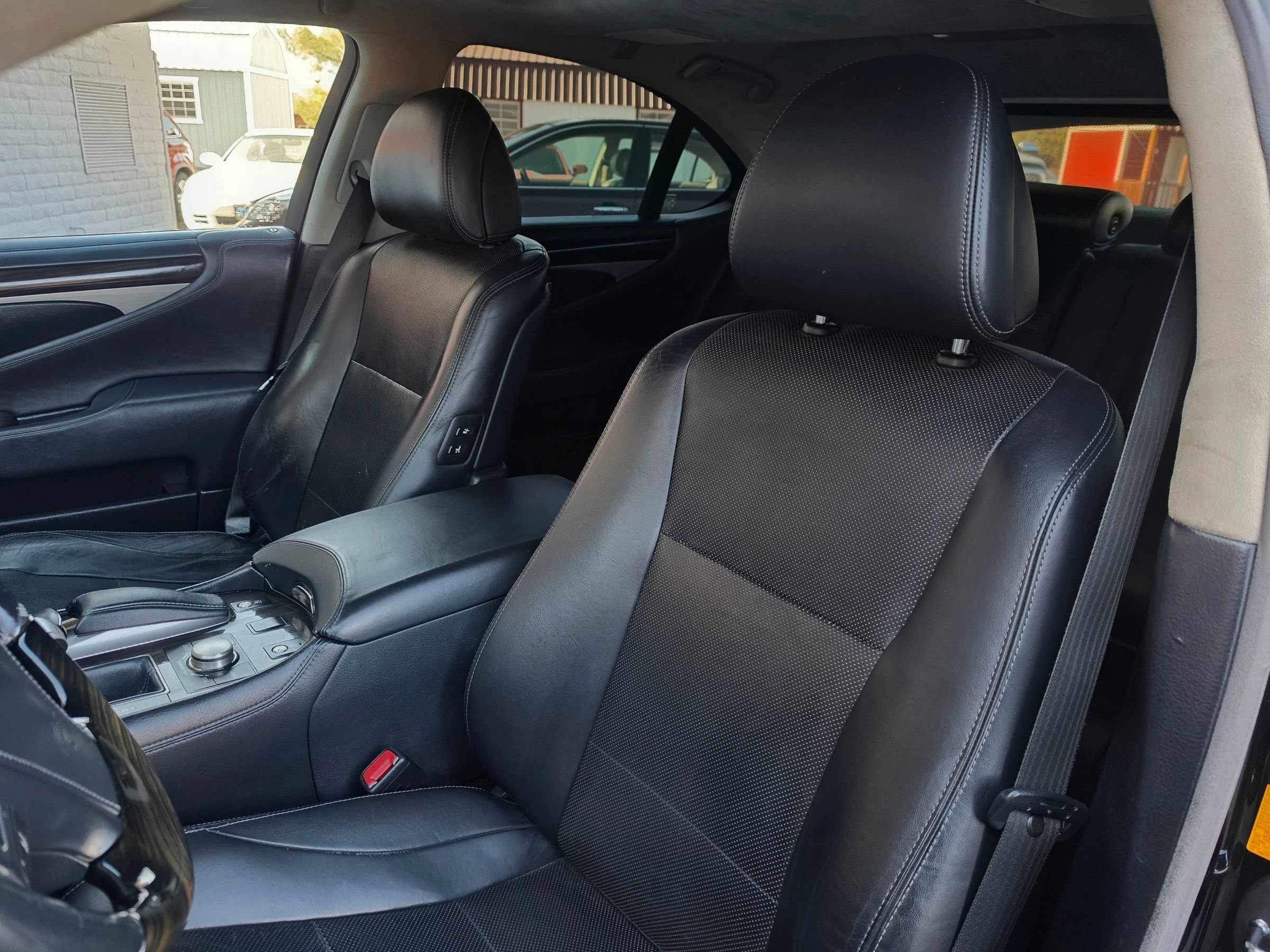 Used 2014 Lexus LS 460 w/ Comfort Package RWD image 15