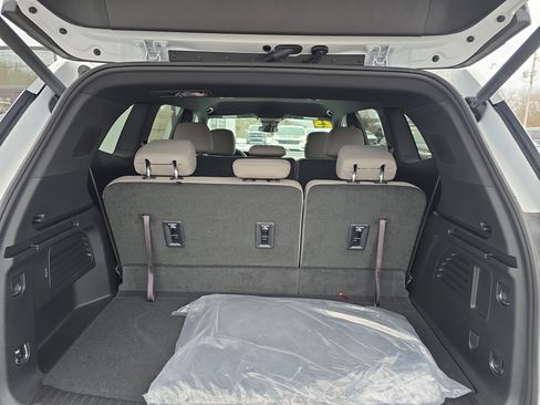 New 2025 GMC Acadia Elevation w/ LPO, Floor Liner Package image 5