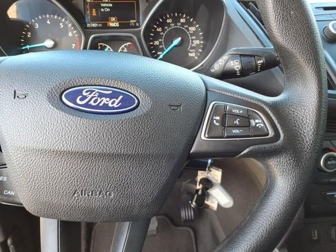 Used 2018 Ford Escape SE image 10