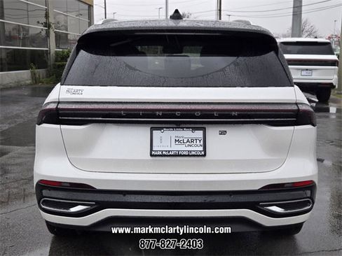 New 2026 Lincoln Nautilus Reserve image 10