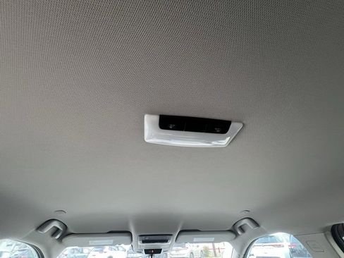 Certified 2023 Nissan Rogue SV image 19