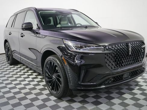 New 2026 Lincoln Aviator Reserve AWD/4WD image 9