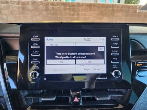 Used 2024 Toyota Camry SE w/ Convenience Package image 32