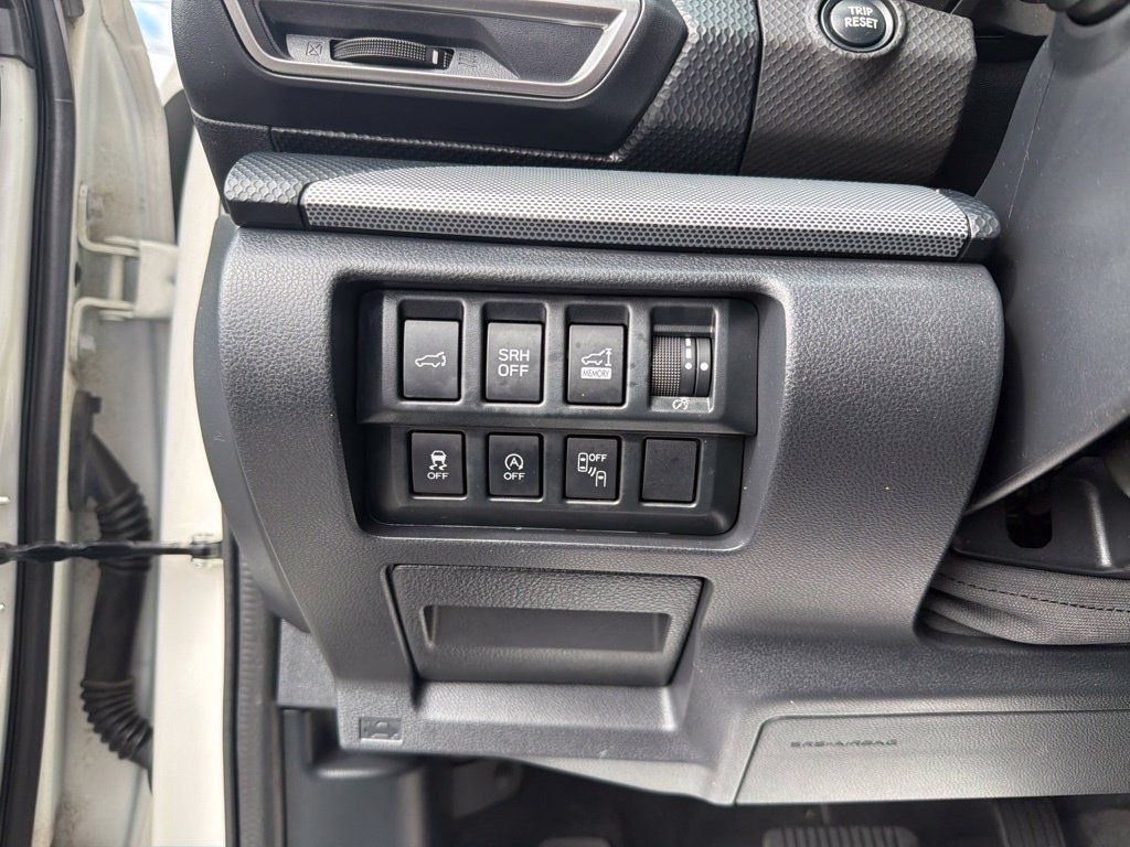 Used 2020 Subaru Forester Limited AWD/4WD image 26