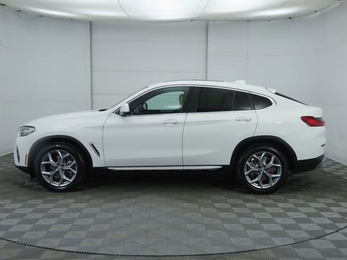 Certified 2025 BMW X4 xDrive30i image 8