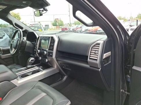 Used 2018 Ford F150 Platinum w/ Technology Package AWD/4WD image 23